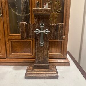 Wooden cross decore